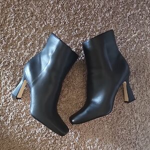 Chic Black Leather Heeled Boots
